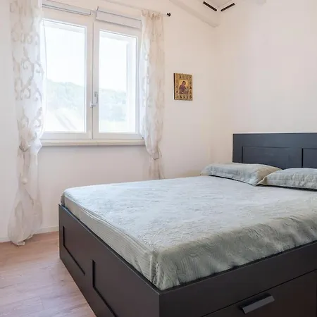 Gardalake Luxury Penthouse