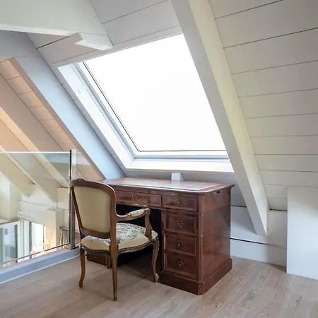 Gardalake Luxury Penthouse *