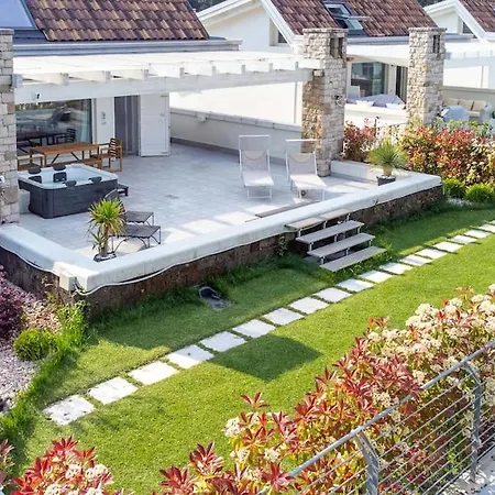 Gardalake Luxury Penthouse Padenghe sul Garda